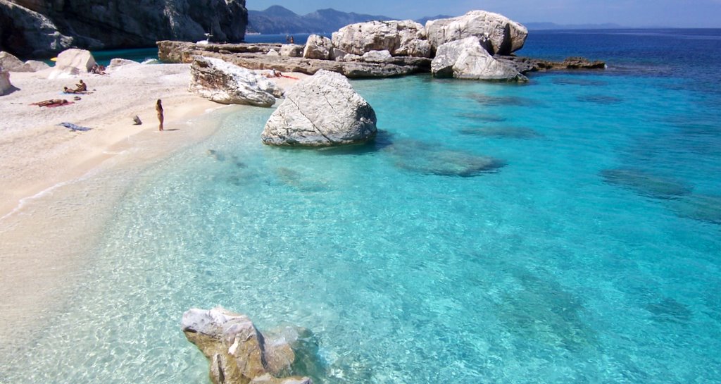 Bãi biển Cala Mariolu, Baunei, Ý