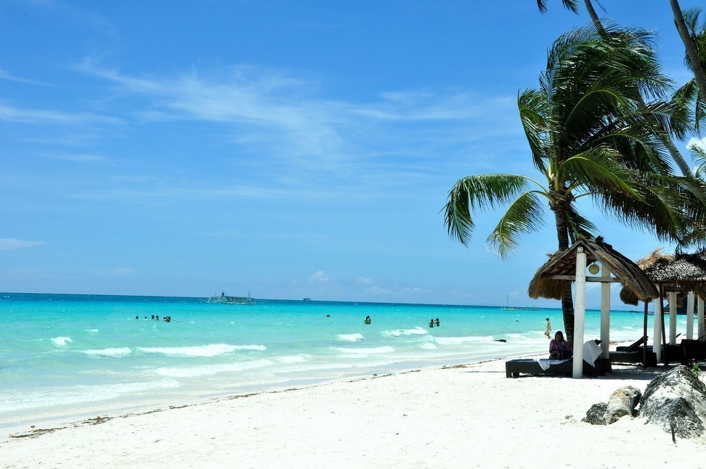 Bãi biển Trắng (White Beach), Boracay, Philippines