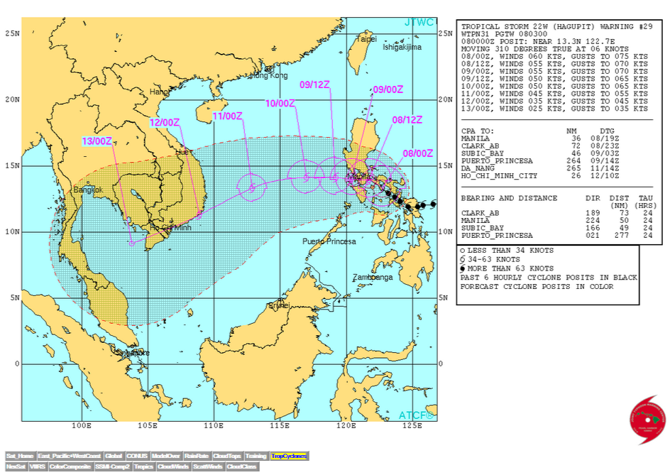 Bão Hagupit đổ bộ Biển Đông 